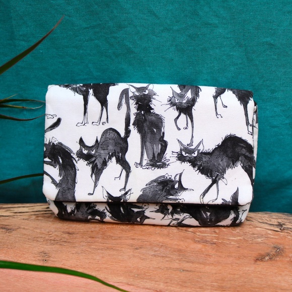 Handbags - Black Cat Clutch